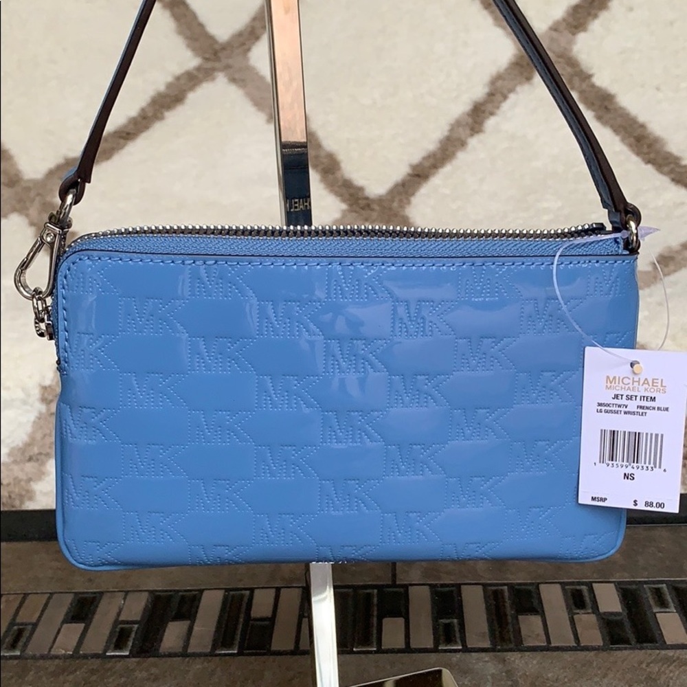 MICHAEL KORS JET SET ITEM LG GUSSET WRISTLET - Picture 3 of 16